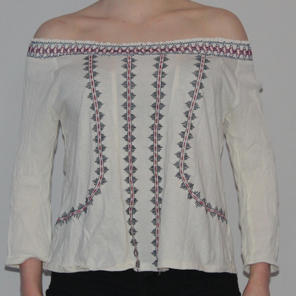 Skies Are Blue Boho Women's Off-The-Shoulder Top